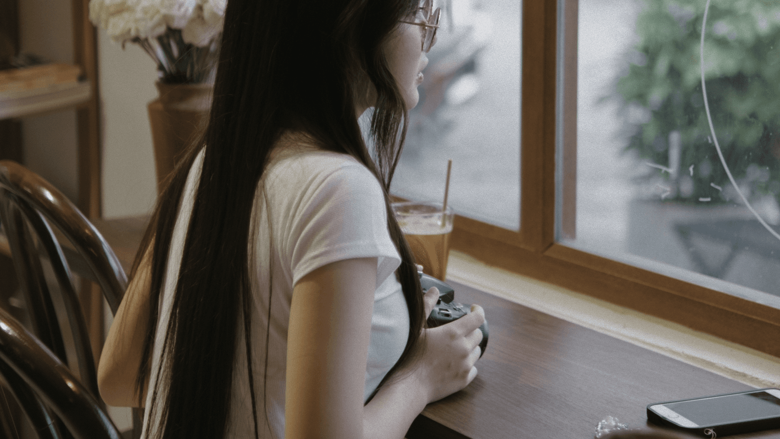 What Is Slow Dating? A Calmer Path to Connection